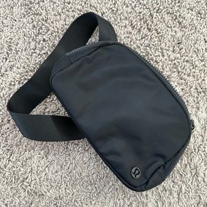 Lulu crossbody. New, never used.